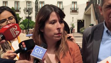 04112410 DECLARACIONES CONSTANZA MARTÍNEZ Y LAUTARO CARMONA EN LA MONEDA 01