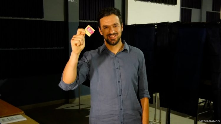 24112403 VOTACION TOMAS VODANOVIC 01