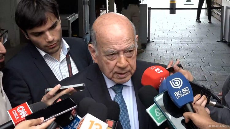 20122407 DECLARACIONES SENADOR INSULZA 01