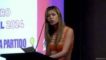 28122411 APOYO ENCUENTRO MUJERES PS 01