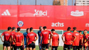 060225DEP01 ENTRENAMIENTO SELECCION CHILENA 01