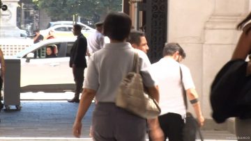 08022504APOYO SALIDA DEL PRESIDENTE DE LA MONEDA E INICIO DE SUS VACACIONES 03