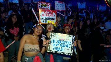 010325FVM04 APOYO PÚBLICO EN SHOW DE MORAT 30