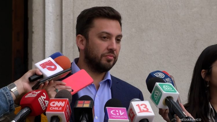 14032504 DECLARACIONES DIPUTADO RAÚL SOTO EN LA MONEDA 01