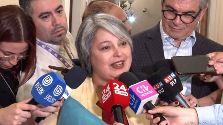 30032505 APOYOS JANNETTE JARA 01