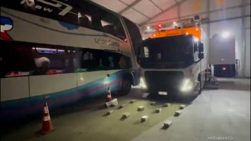 30032513 DETECTAN BUS DE PASAJEROS CON 26 KILOS DROGAS EN SU INTERIOR 01