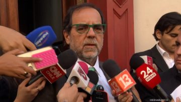 28042510 JAIME MULET TRAS REUNIÓN OFICIALISTA 01