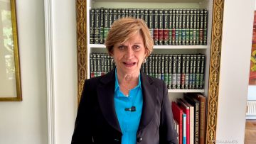 01052511 EVELYN MATTHEI POR COMISIÓN PAZ Y ENTENDIMIENTO 01