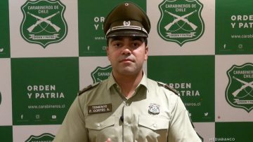 03052503 CARABINEROS POR BANDA QUE VENDÍA IMITACIONES DE PLACAS DE POLICÍAS Y FFAA 01
