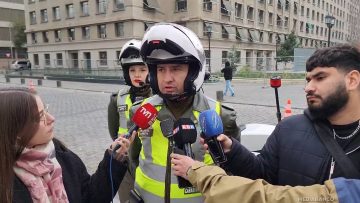 17052512 CARABINEROS Y CORTES DE CALLES POR MARATÓN SANTIAGO 01
