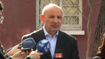 25052506 DECLARACIONES SENADOR JUAN LUIS CASTRO 01