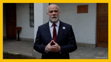 27052505 MINISTRO ELIZALDE POR LICENCIAS MEDICAS 09 (1)