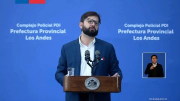 04062505 PRESIDENTE BORIC EN INAUGURACIÓN DE NUEVO COMPLEJO DE LA PDI 22 (1)