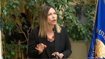 040625C08 DIPUTADA PÉREZ POR DETECTORES DE METALES EN COLEGIOS 01