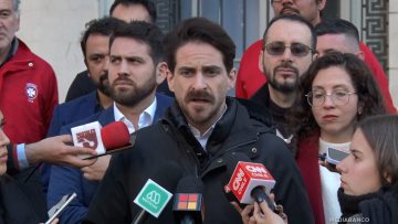 19062522 GONZALO WINTER PRESENTA PROPUESTA QUE OBLIGA A POLÍTICOS A AFILIARSE A FONASA 27