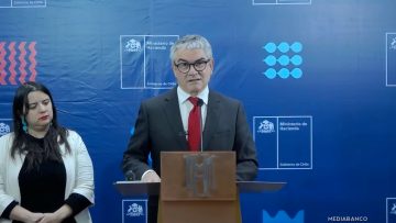 26062515 MINISTRO DE HACIENDA Y DIRECTORA DE PRESUPUESTOS POR INFORME DE CONTRALORÍA 01 (2)