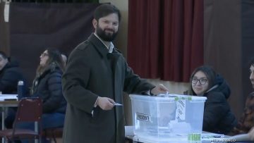 29062503 VOTACION PRESIDENTE BORIC 01