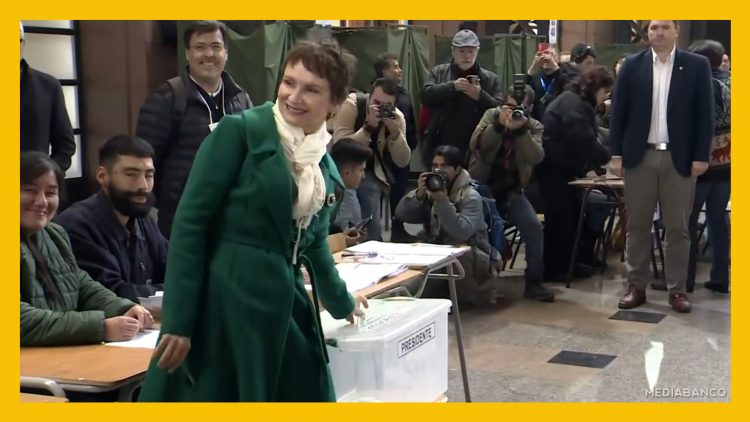 29062508 VOTACION CAROLINA TOHÁ DESTACADA