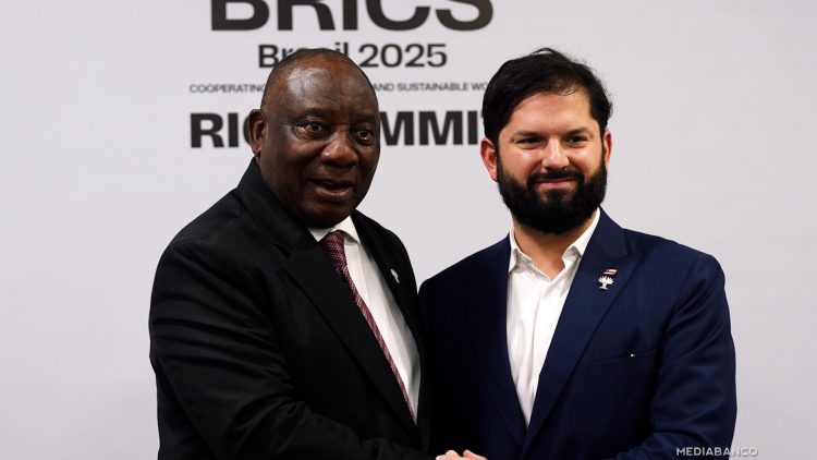 060725BRA03 APOYO REUNIÓN BILATERAL PRESIDENTE BORIC Y EL PRESIDENTE DE SUDÁFRICA CYRIL RAMAPHOSA 06