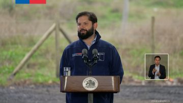 09072504 PRESIDENTE BORIC EN CEREMONIA DE PRIMERA PIEDRA DE TÚNEL LO RUIZ 01