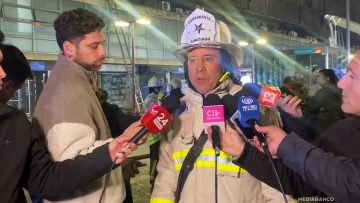 10072519 ULTIMO INFORME DE BOMBEROS POR INCENDIO EN SANTIAGO CENTRO 09