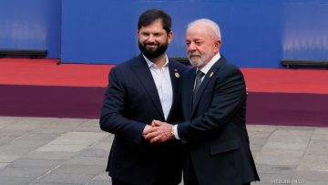 21072503 LLEGADA A LA MONEDA DEL PRESIDENTE DE BRASIL 01 (1)