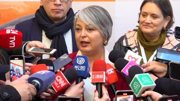 22072508 PUNTO DE PRENSA JEANNETTE JARA 01