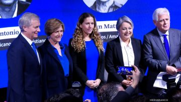 31072518 APOYOS CANDIDATOS PRESIDENCIALES EN SOFOFA 01