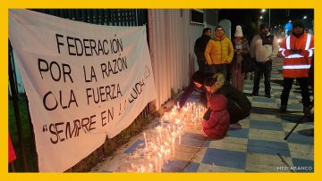 02082523 APOYOS VELATON EN LAS AFUERAS DE LAS OFICINAS DE CODELCO 17