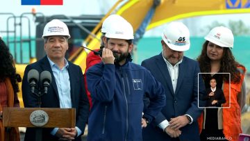 19082508 PRESIDENTE BORIC EN INICIO DE OBRAS DE LÍNEA 9 DEL METRO_ 01 (1)
