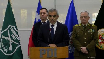 03092501 PUNTO DE PRENSA MINISTRO CORDERO Y DIRECTORES POLICIAS 15 (1)