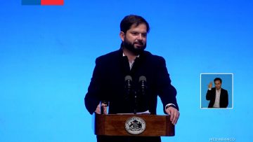 03092509 PRESIDENTE BORIC EN ANIVERSARIO DE IDEA 01 (2)