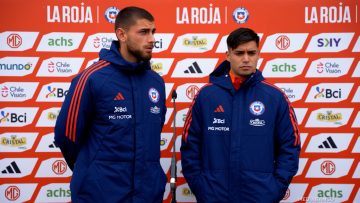 070925DEP02 APOYO Y DECLARACIONES SELECCIÓN CHILENA DE FÚTBOL 01