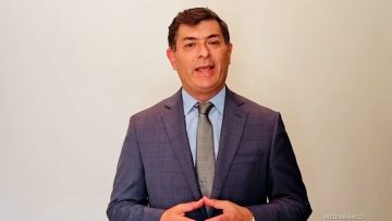 22092515 FRANCO PARISI POR BACHELET 01