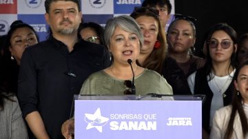 24092508 PUNTO DE PRENSA JEANNETTE JARA 01 (1)