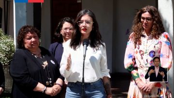 01102506 AUTORIDADES POR DÍA INTERNACIONAL DE LAS PERSONAS MAYORES 01 (1)