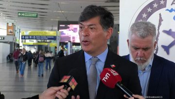 03102501 FRANCO PARISI Y PROPUESTA PAR CREAR POLICÍA AEROPORTUARIA 01 (1)