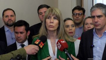 13102506 AMUCH Y SENADORA XIMENA RINCÓN 01