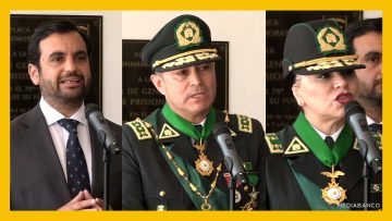 14112508 AUTORIDADES TRAS CEREMONIA DE GENDARMERÍA DEST