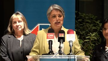 20102508 PUNTO DE PRENSA DE COLMED Y JEANNETTE JARA 01 (2)