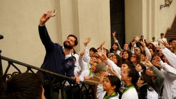 24102508 PRESIDENTE COMPARTE CON NIÑOS 01