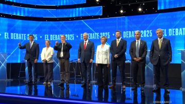 26102515 APOYOS PREVIA DEBATE PRESIDENCIAL CANAL 13 22