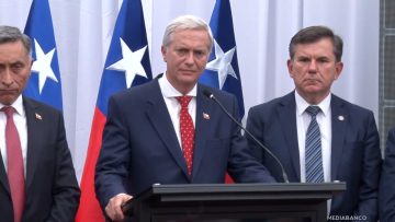 29102505 JOSÉ ANTONIO KAST Y PLAN ESCUDO FRONTERIZO 01