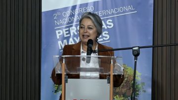 29102509 APOYOS Y DISCURSO JEANNETTE JARA EN LA CUT 01 (2)