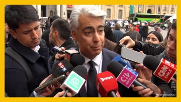 06112510 LLEGADA DE ME-O A REUNIÓN CON ARZOBISPO DEST