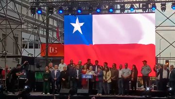 071125CONCE03 APOYOS CIERRE JEANNETTE JARA EN CONCEPCIÒN 19