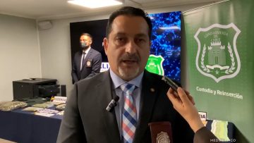 08112512 AUTORIDADES POR NUEVO GENDARME DETENIDO 01