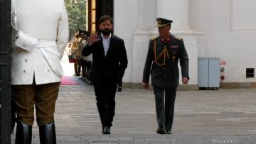 10112501 HONORES AL PRESIDENTE BORIC 06 (1)