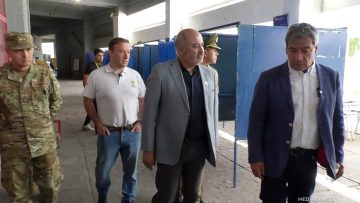 15112501 AUTORIDADES DESDE ESTADIO NACIONAL PREVIO A ELECCIONES 01