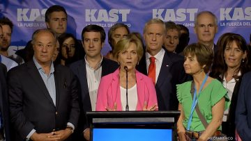 16112544 EVELYN MATTHEI FELICIA A JOSÉ ANTONIO KAST 01